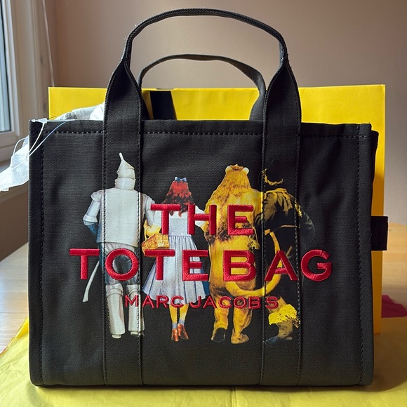 👠 MARC JACOBS X WIZARD OF OZ THE FRIENDS OF DORTHY CANVAS MEDIUM TOTE BAG  👠NWT👠 - Picture 16 of 16